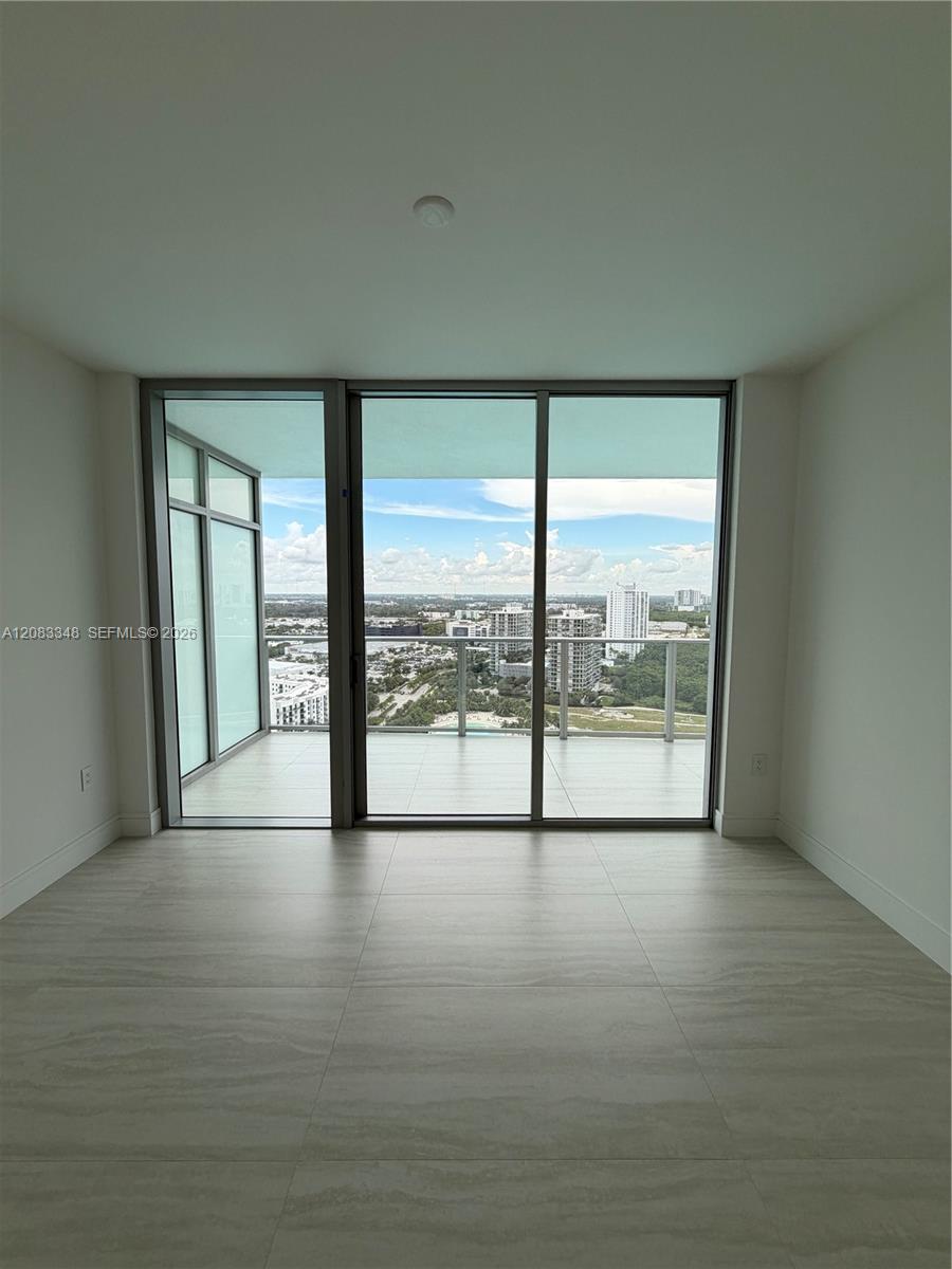 2411 Laguna Cir # 2307