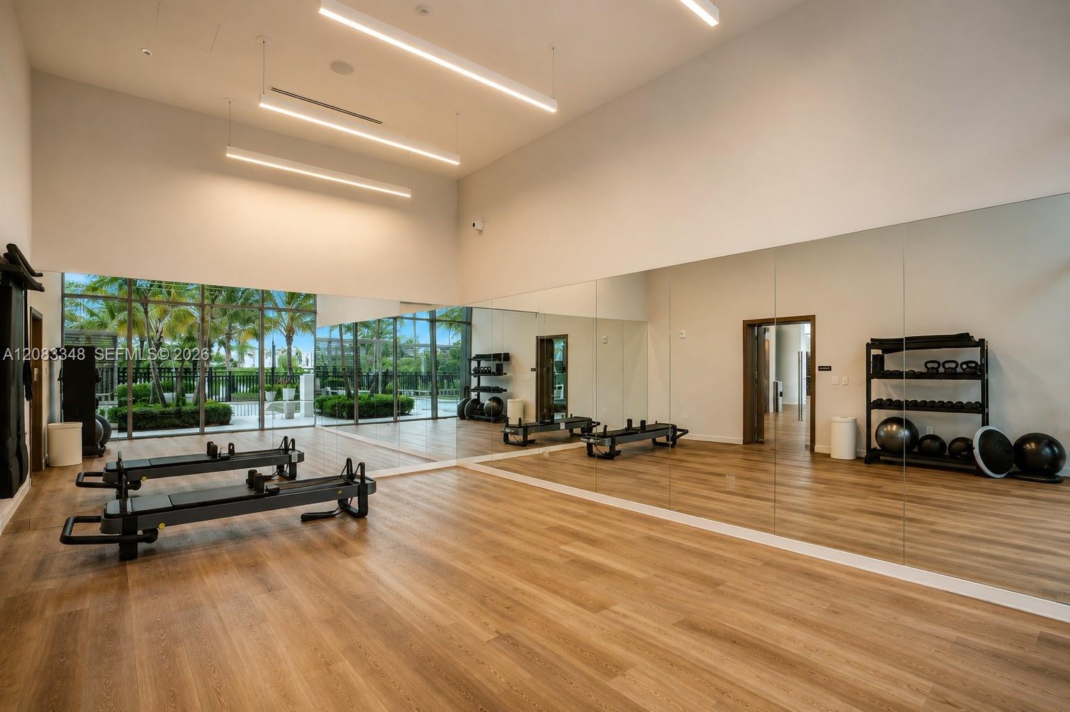 2411 Laguna Cir # 2307