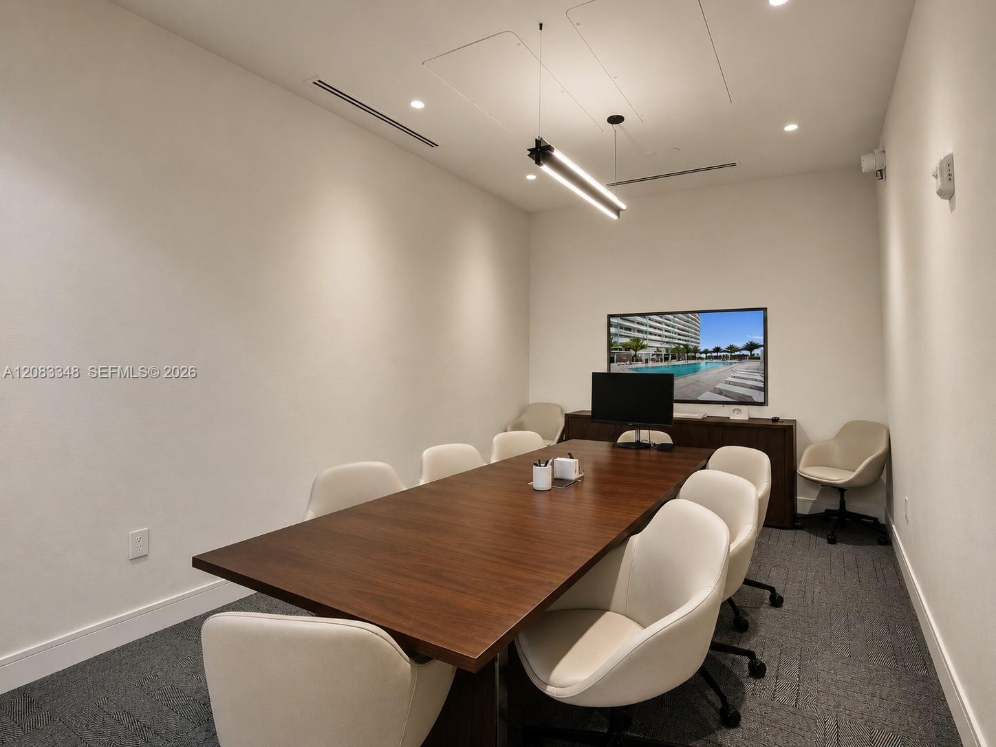 2411 Laguna Cir # 2307