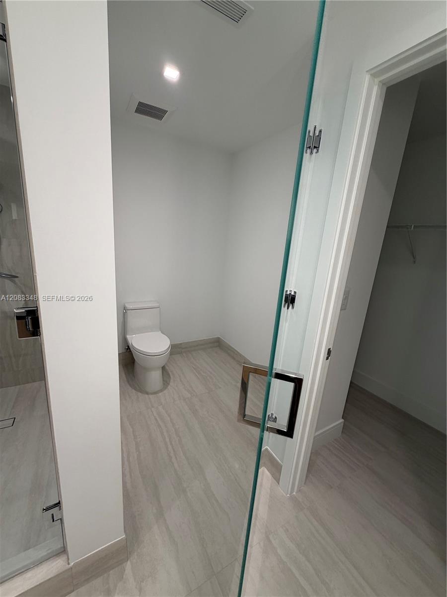 2411 Laguna Cir # 2307