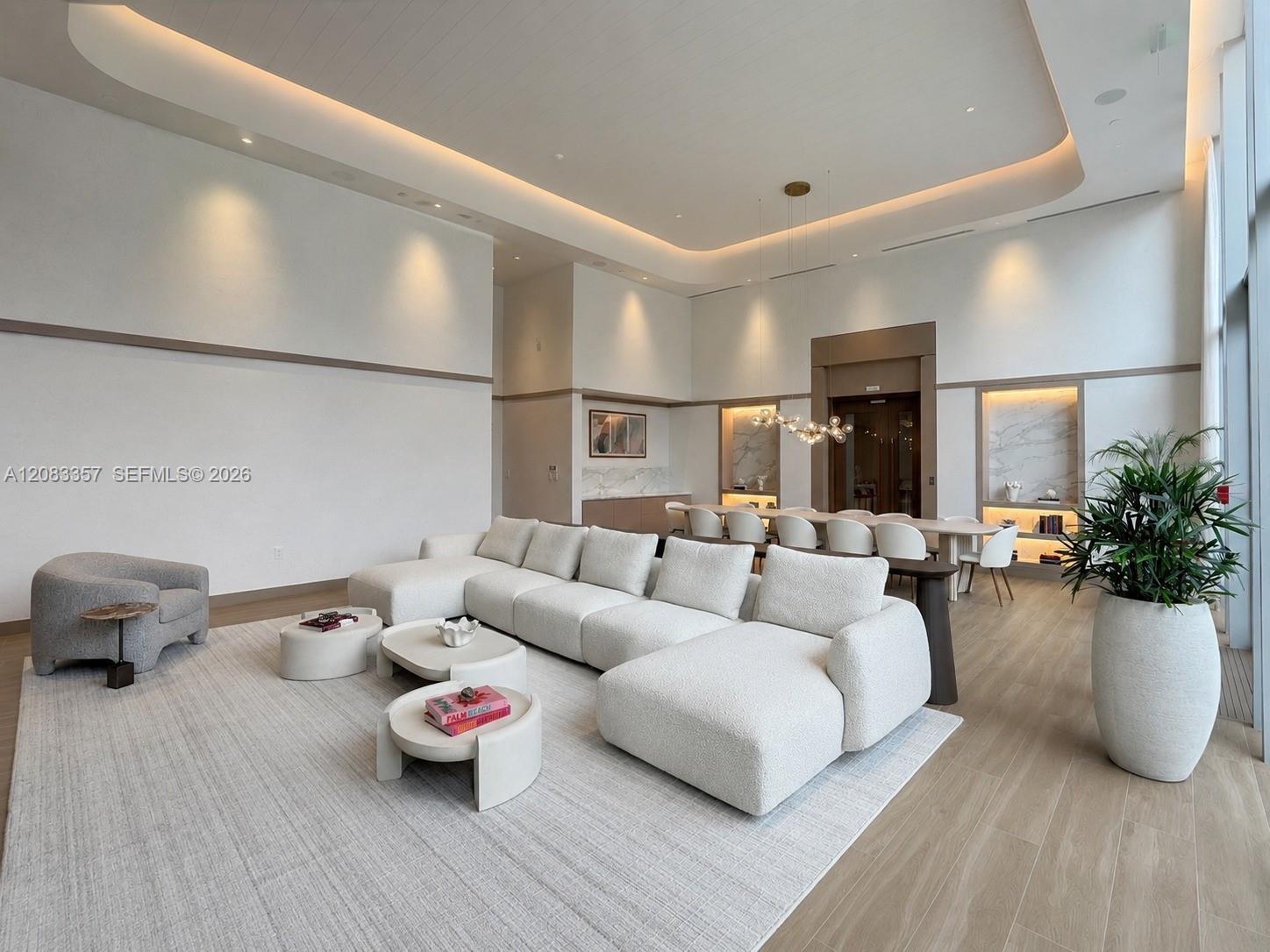 2411 Laguna Cir # 2508