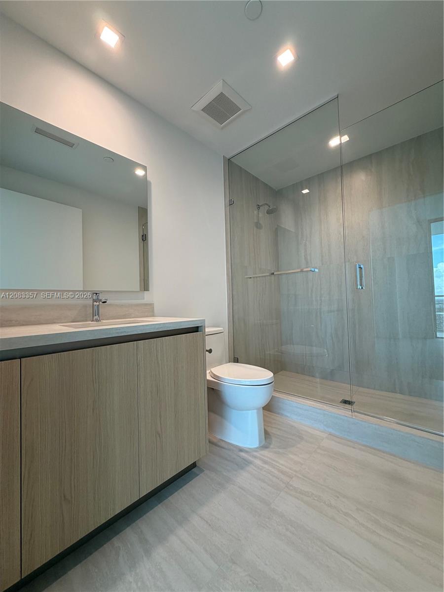 2411 Laguna Cir # 2508