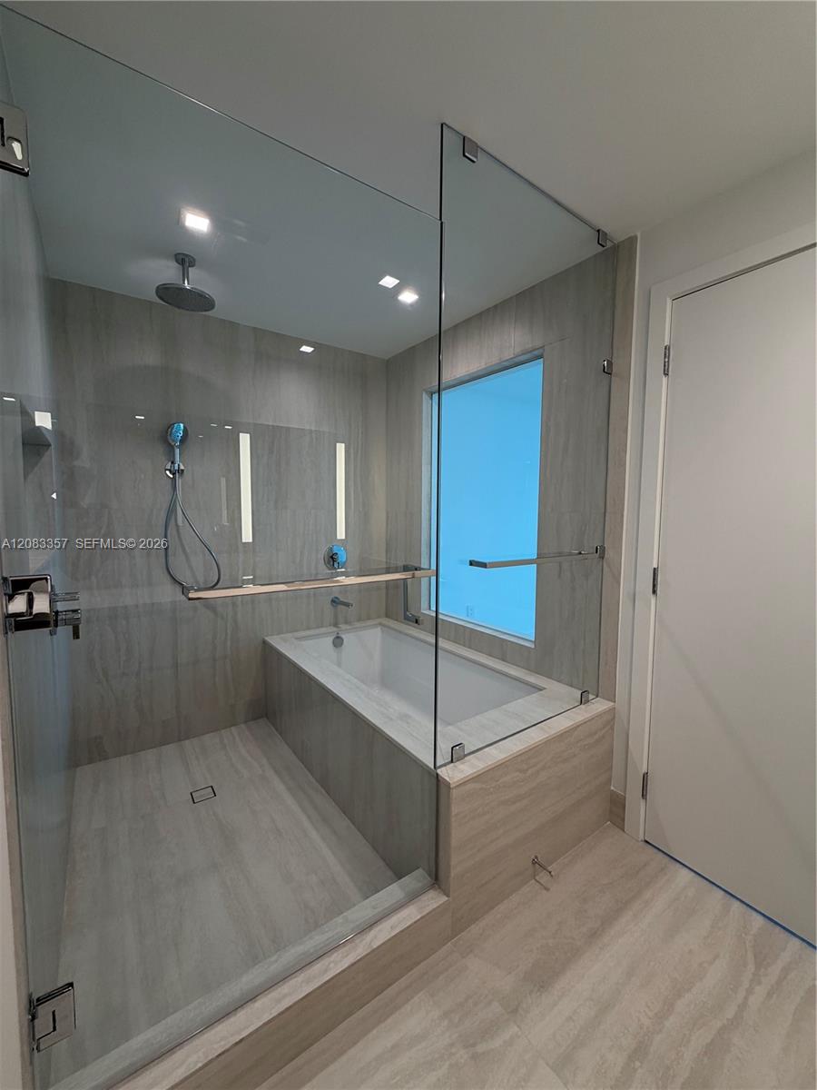 2411 Laguna Cir # 2508