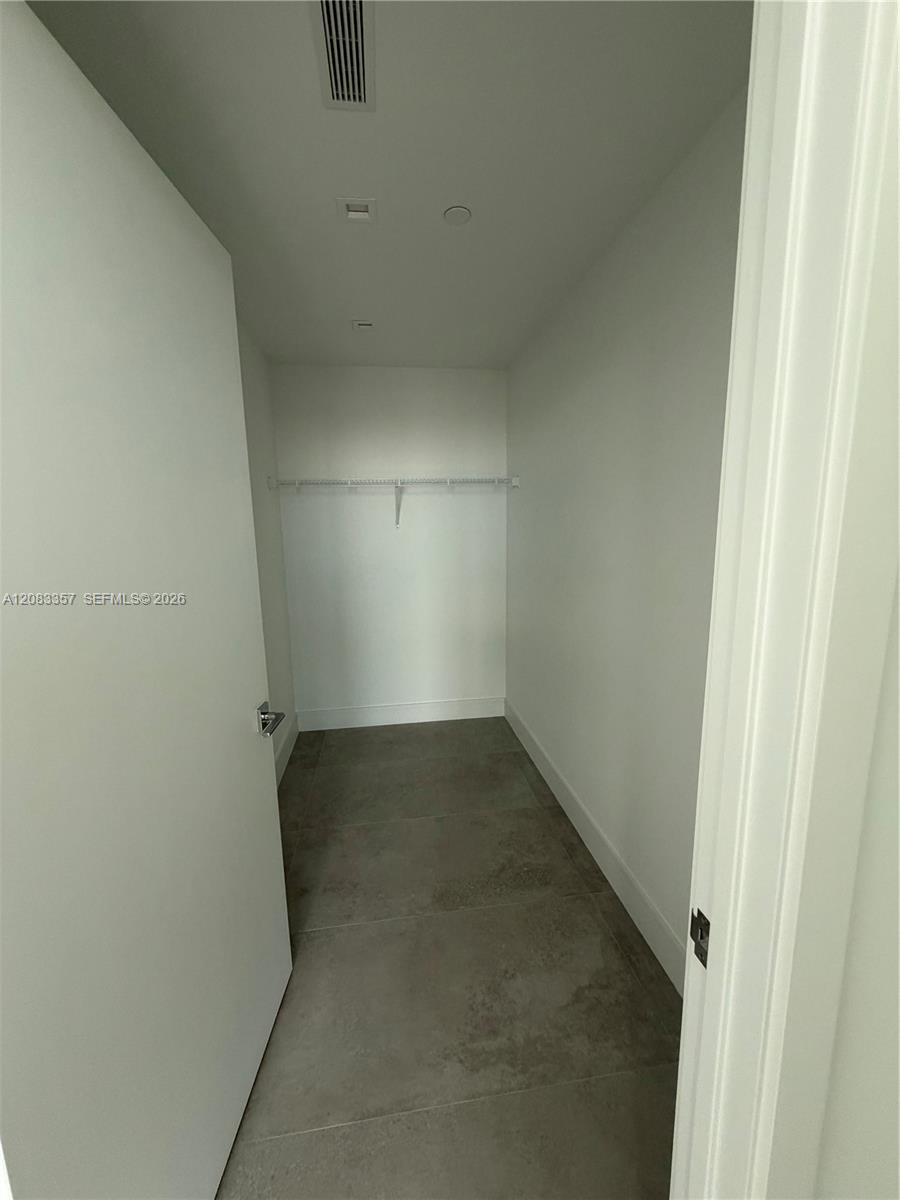 2411 Laguna Cir # 2508