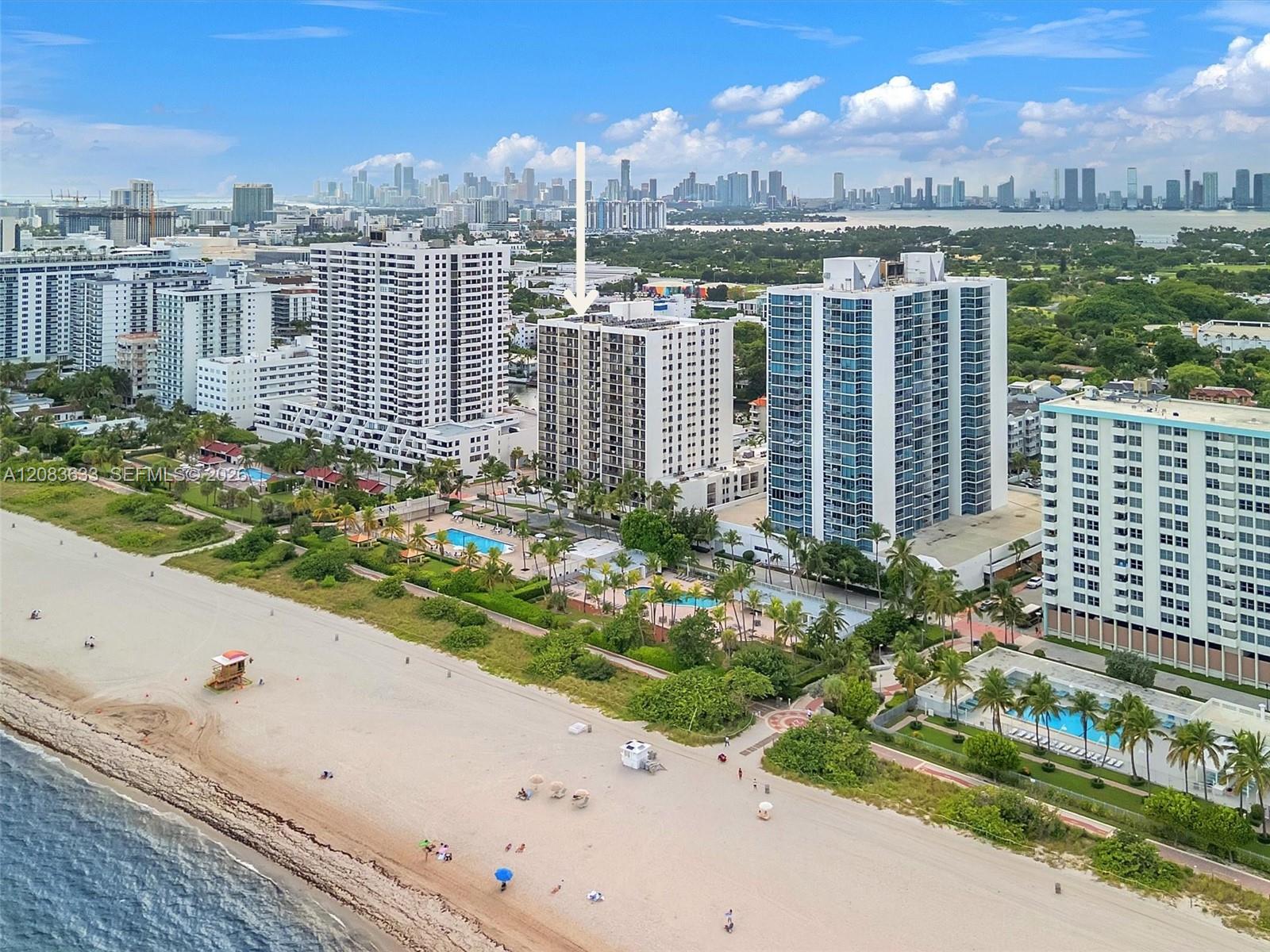 2625 Collins Ave # 910