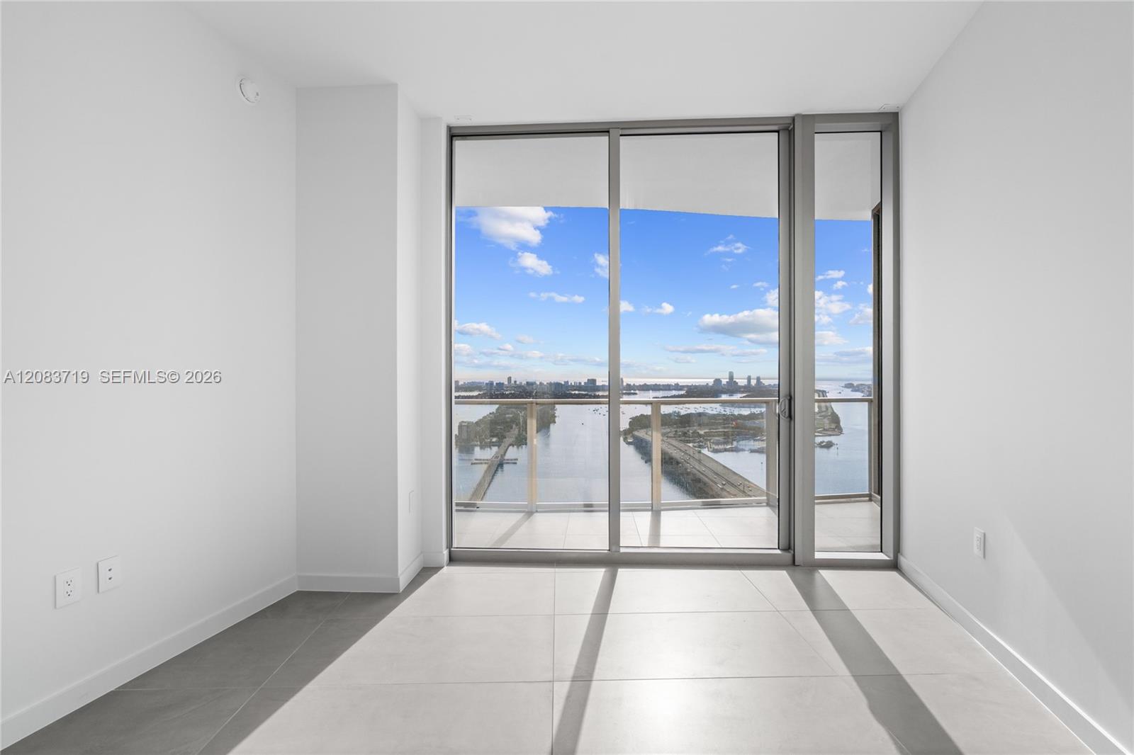 1400 biscayne blvd # 4106