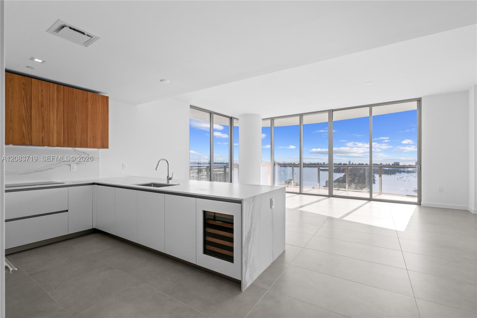 1400 biscayne blvd # 4106