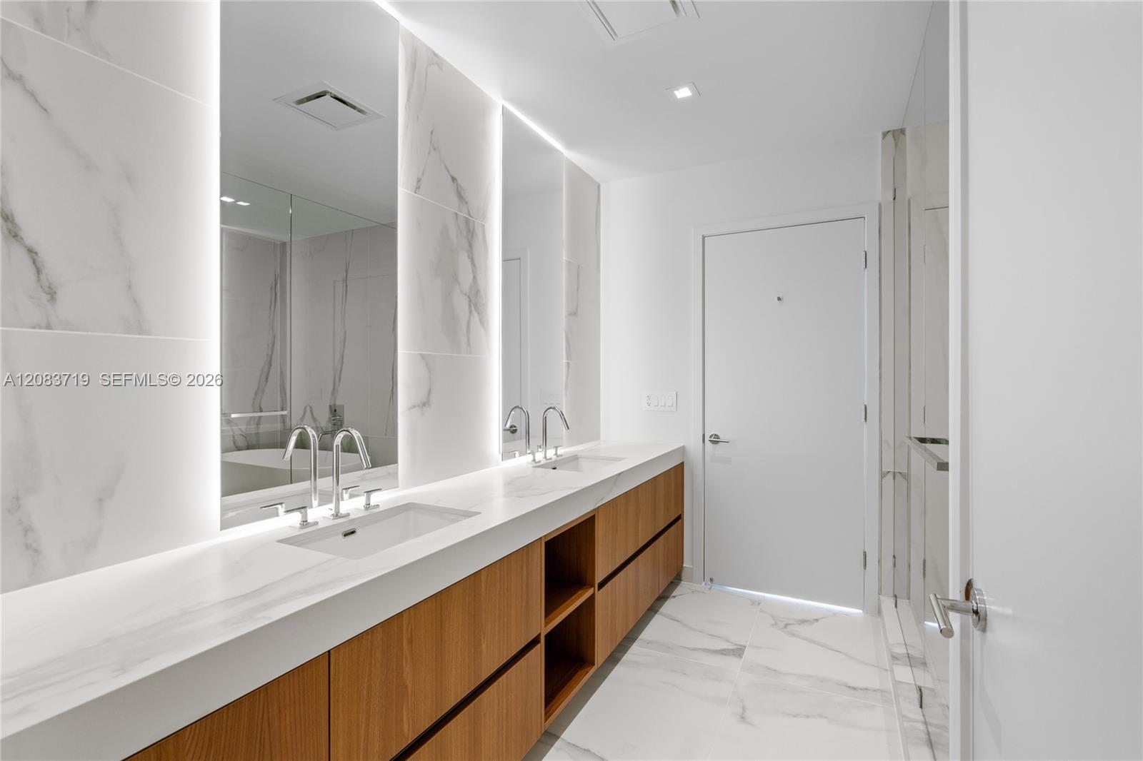1400 biscayne blvd # 4106