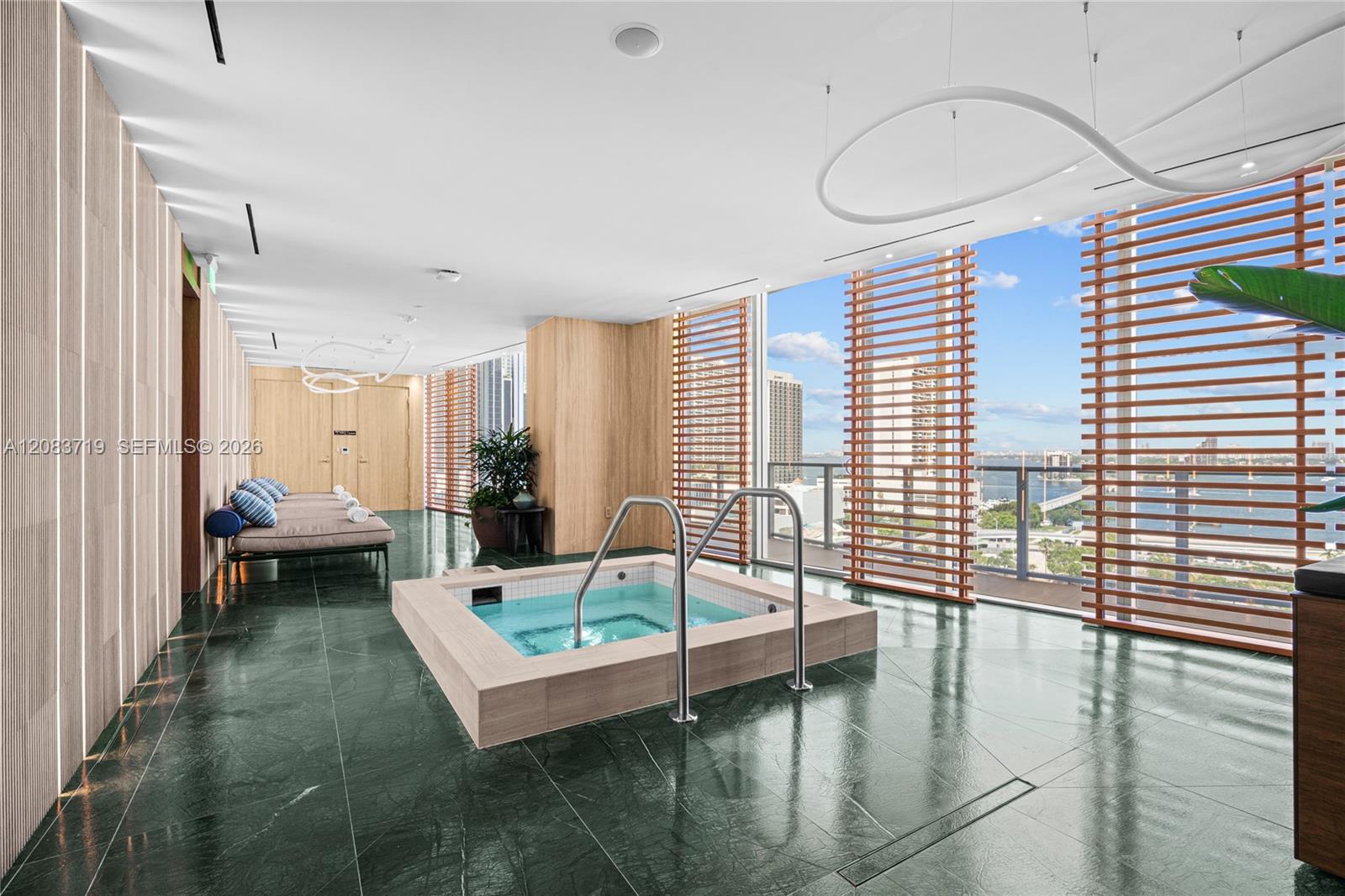 1400 biscayne blvd # 4106
