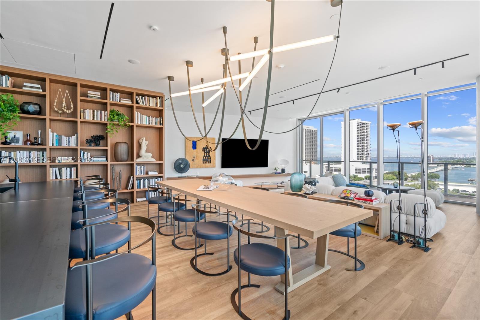 1400 biscayne blvd # 4106