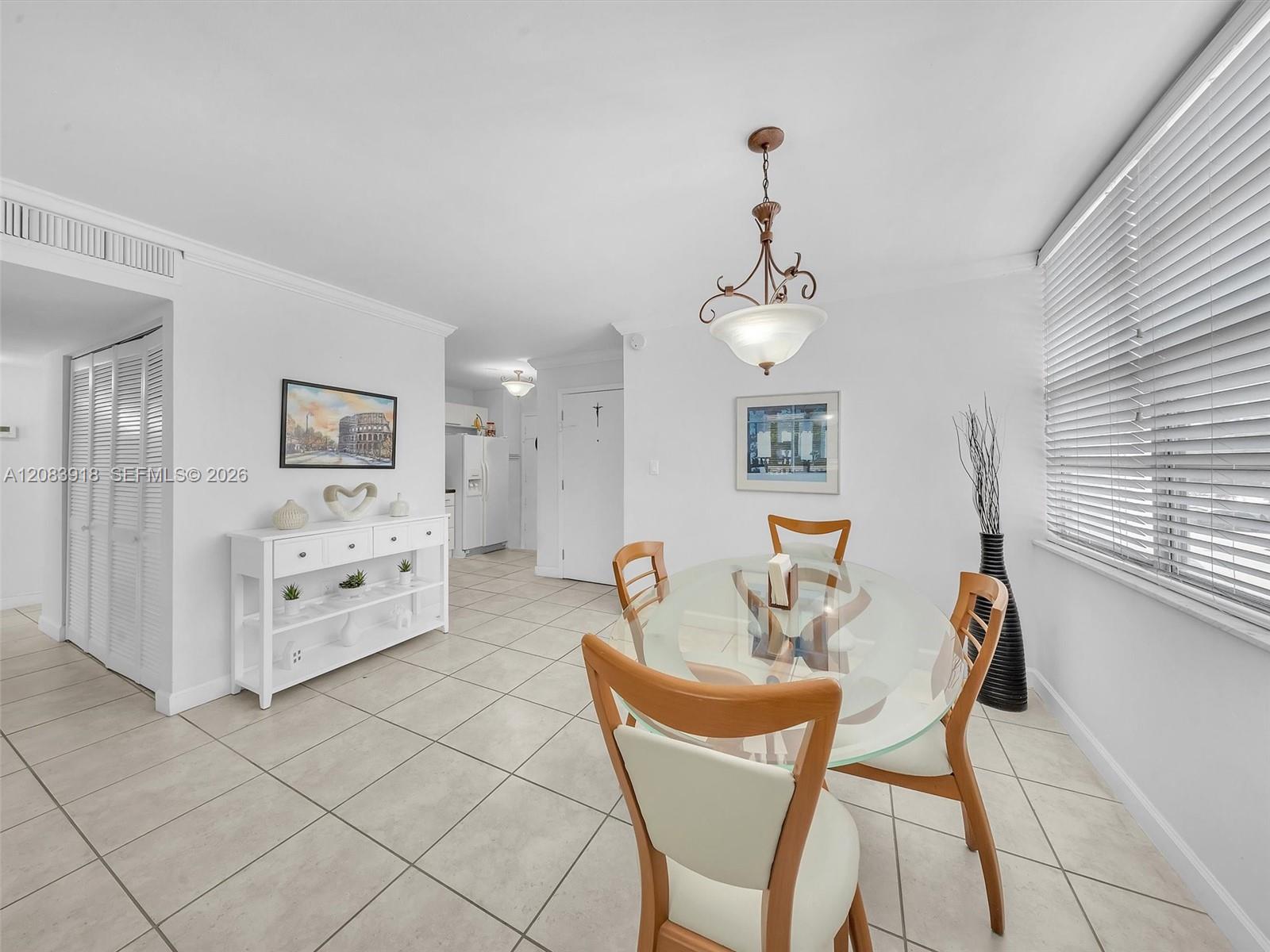 2016 Bay Dr # 203