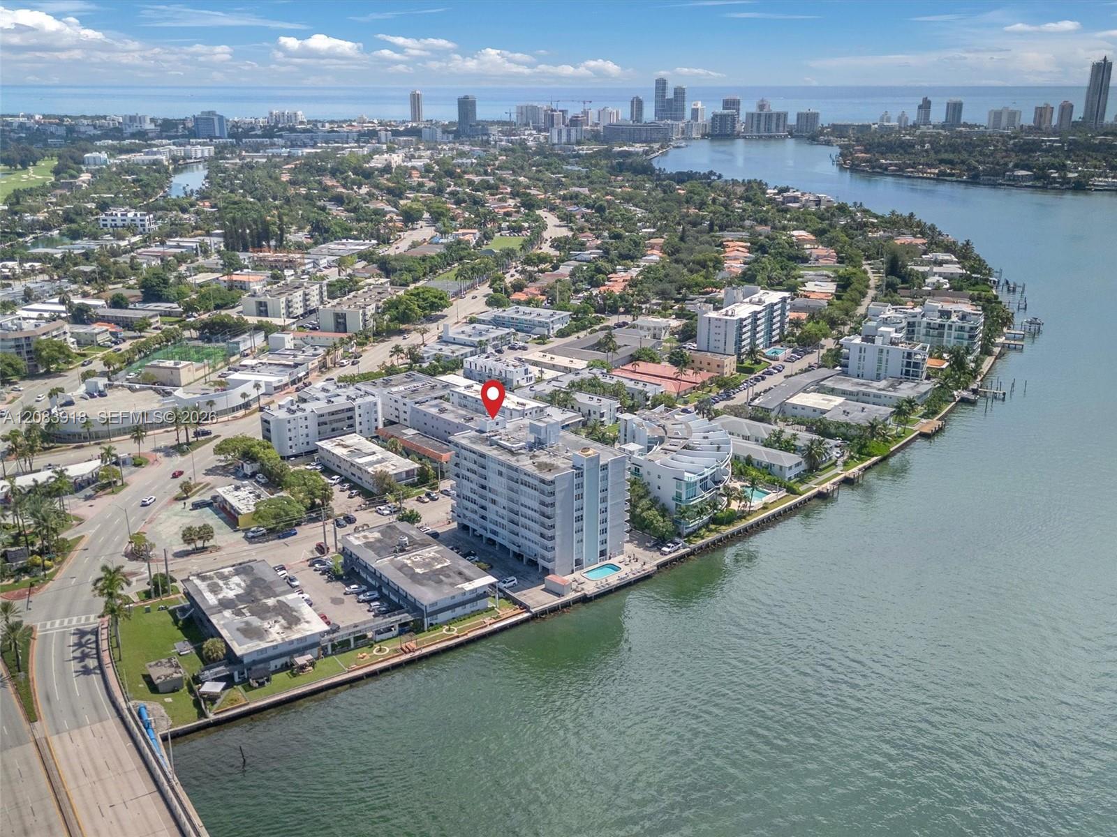 2016 Bay Dr # 203