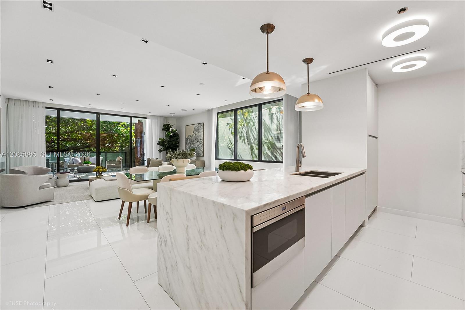 350 Meridian Ave # 201