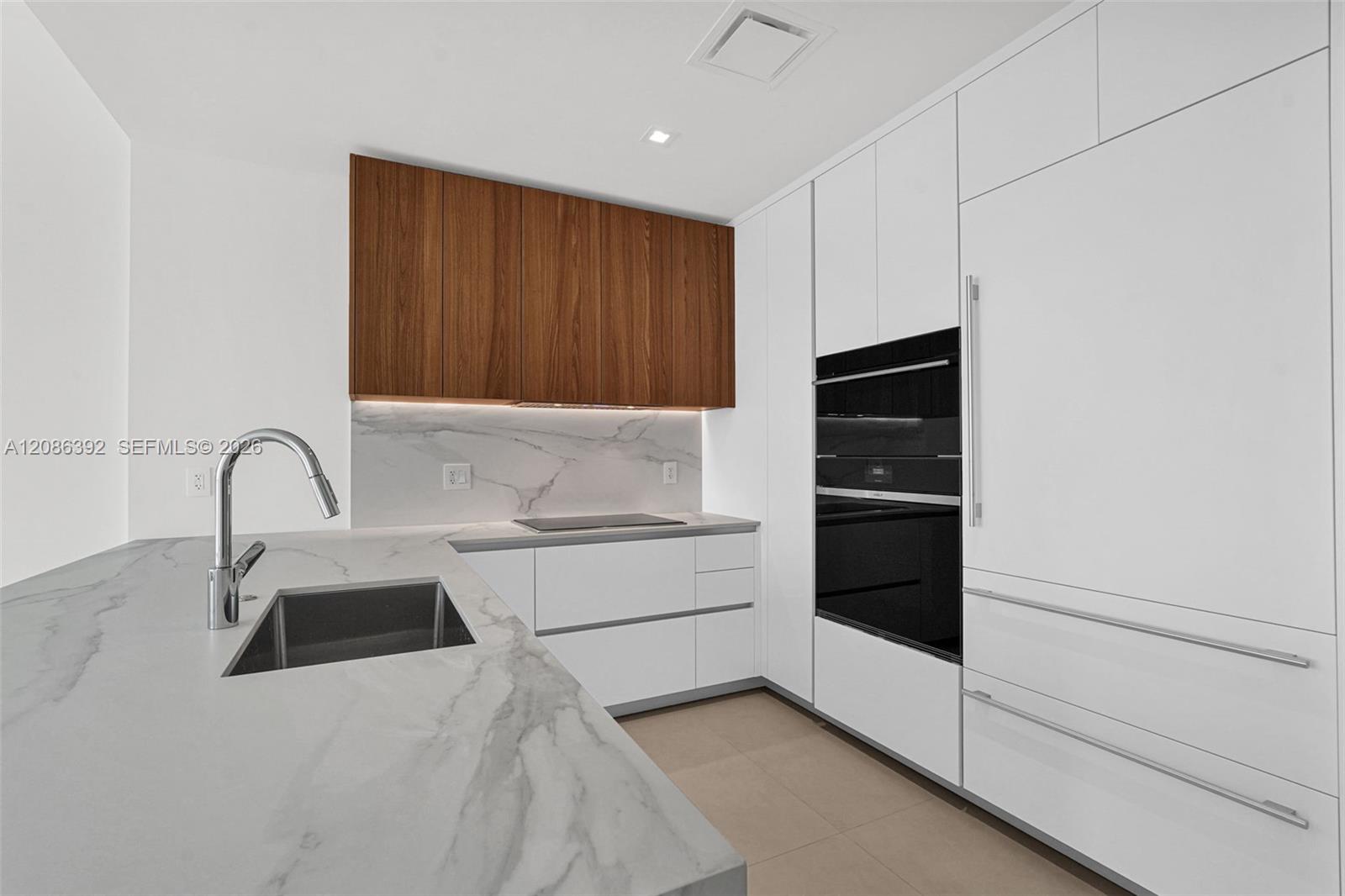 1400 Biscayne Blvd # 3705