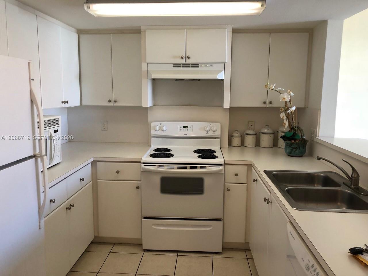 218 NW 12 AV # 506