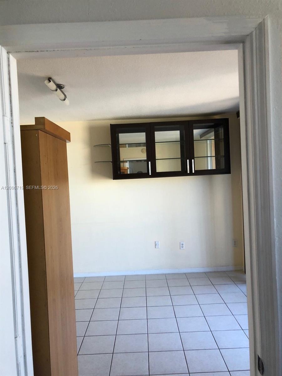 218 NW 12 AV # 506