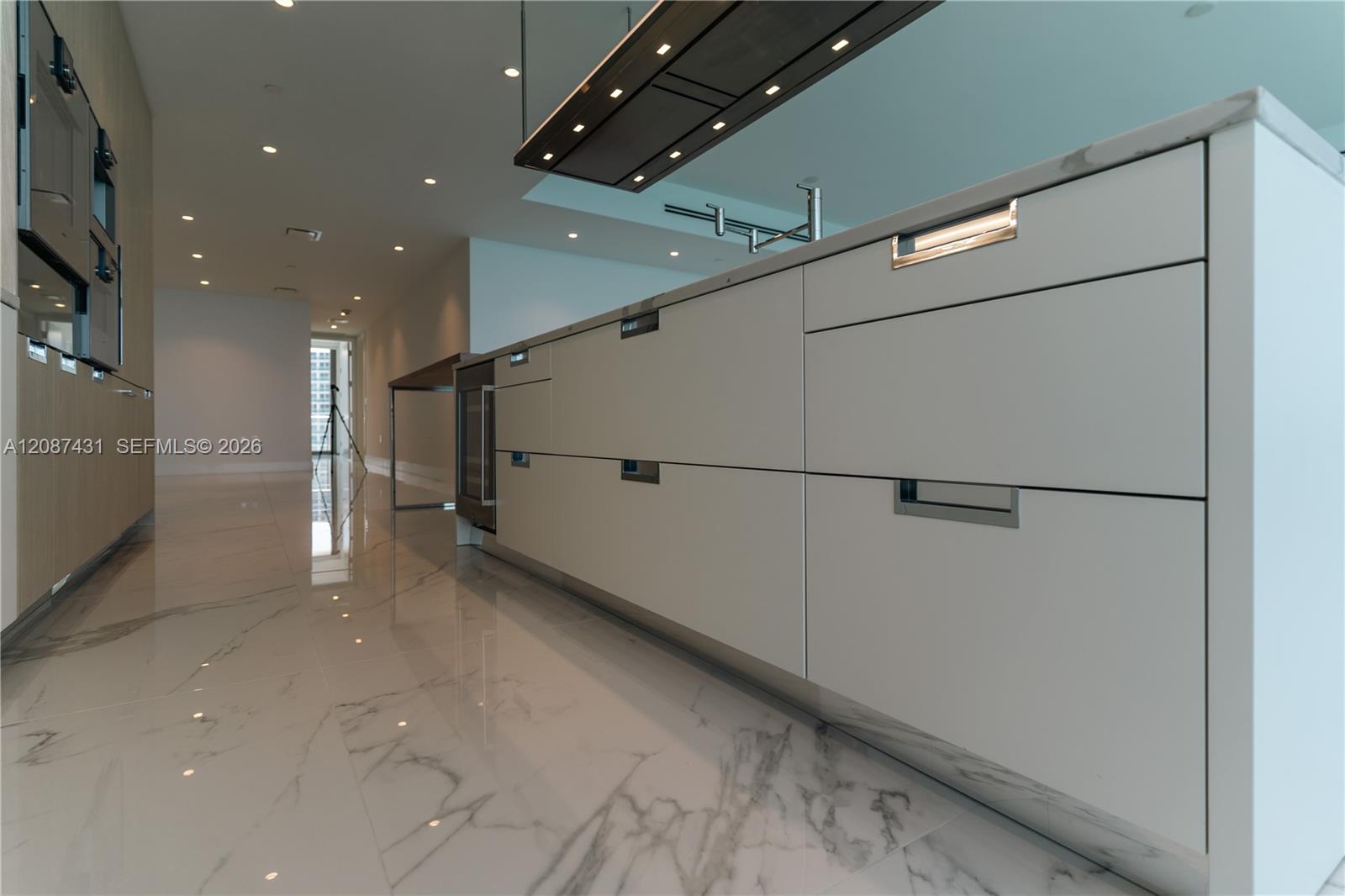 15701 Collins Ave # 702