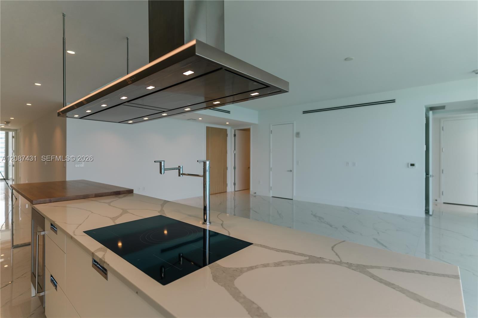 15701 Collins Ave # 702