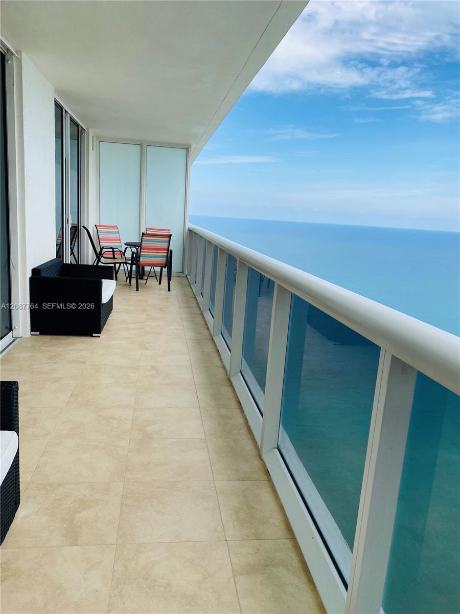 1830 S Ocean Dr # 4003