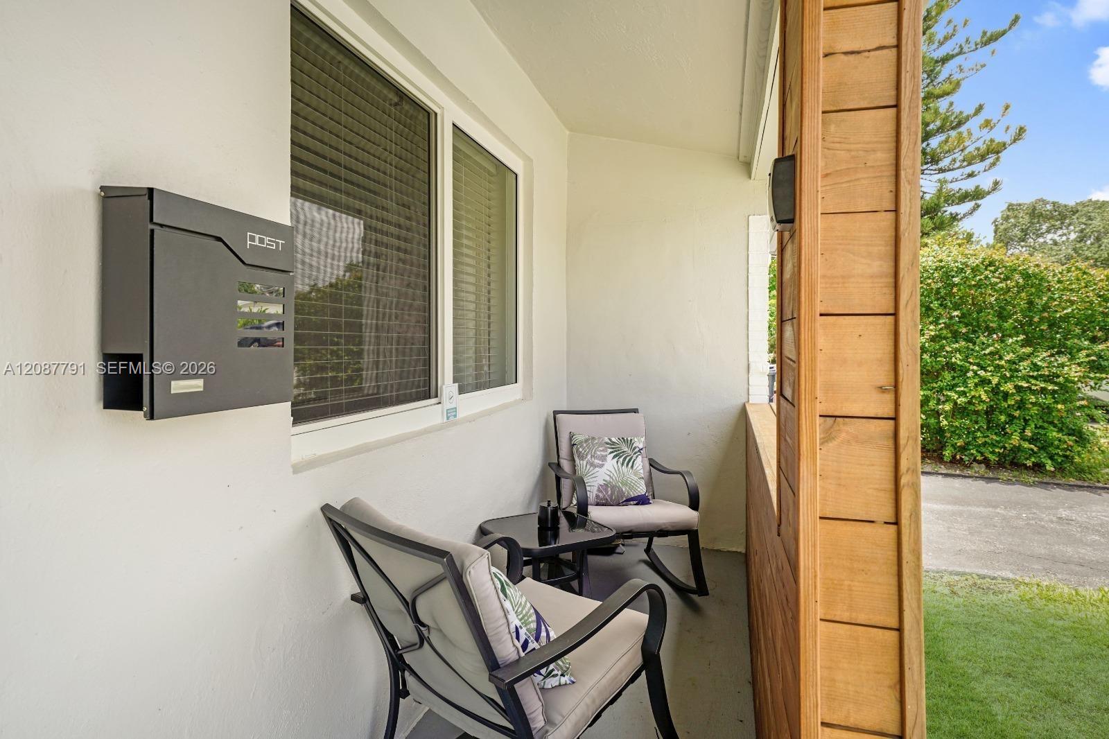 2852 Washington St Unit: .