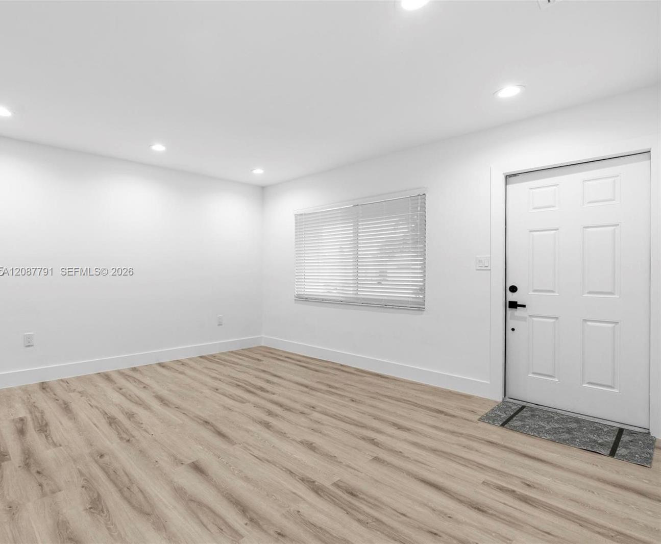 2852 Washington St Unit: .