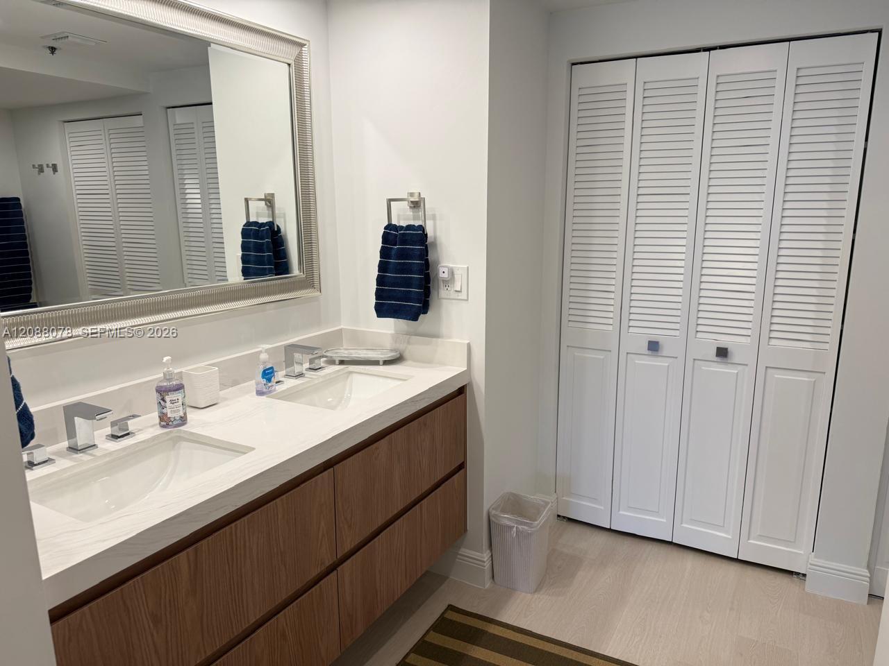 251 Crandon Blvd # 335