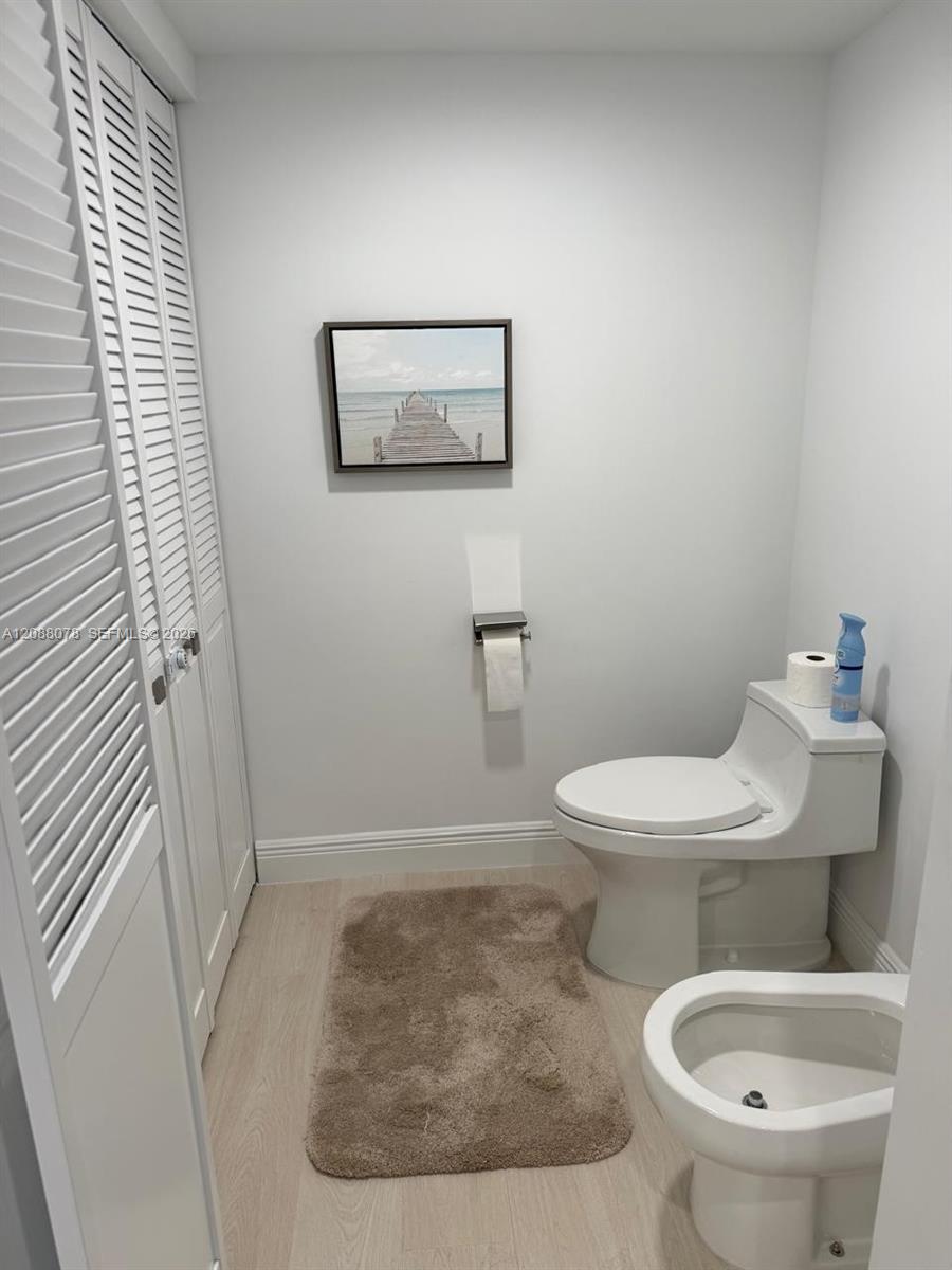 251 Crandon Blvd # 335