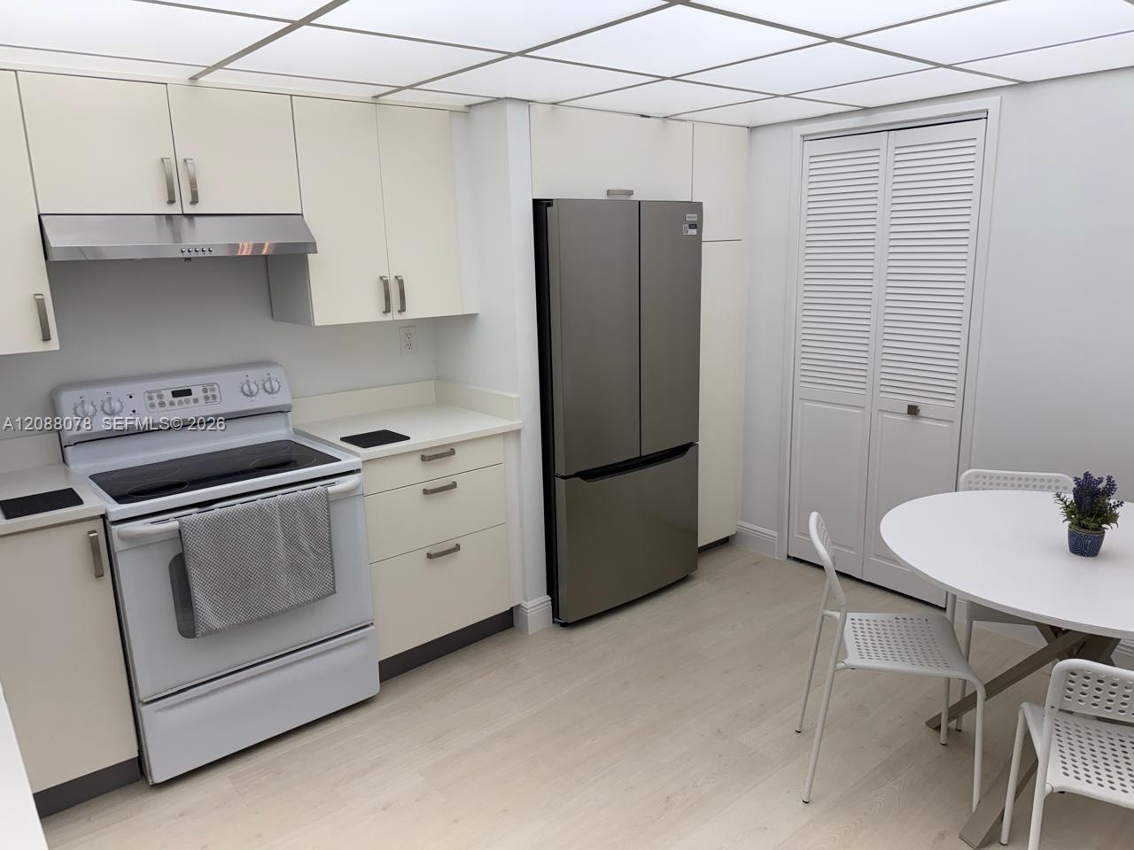251 Crandon Blvd # 335