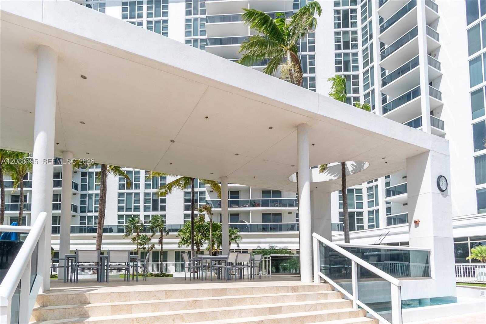 10275 Collins Ave # 720