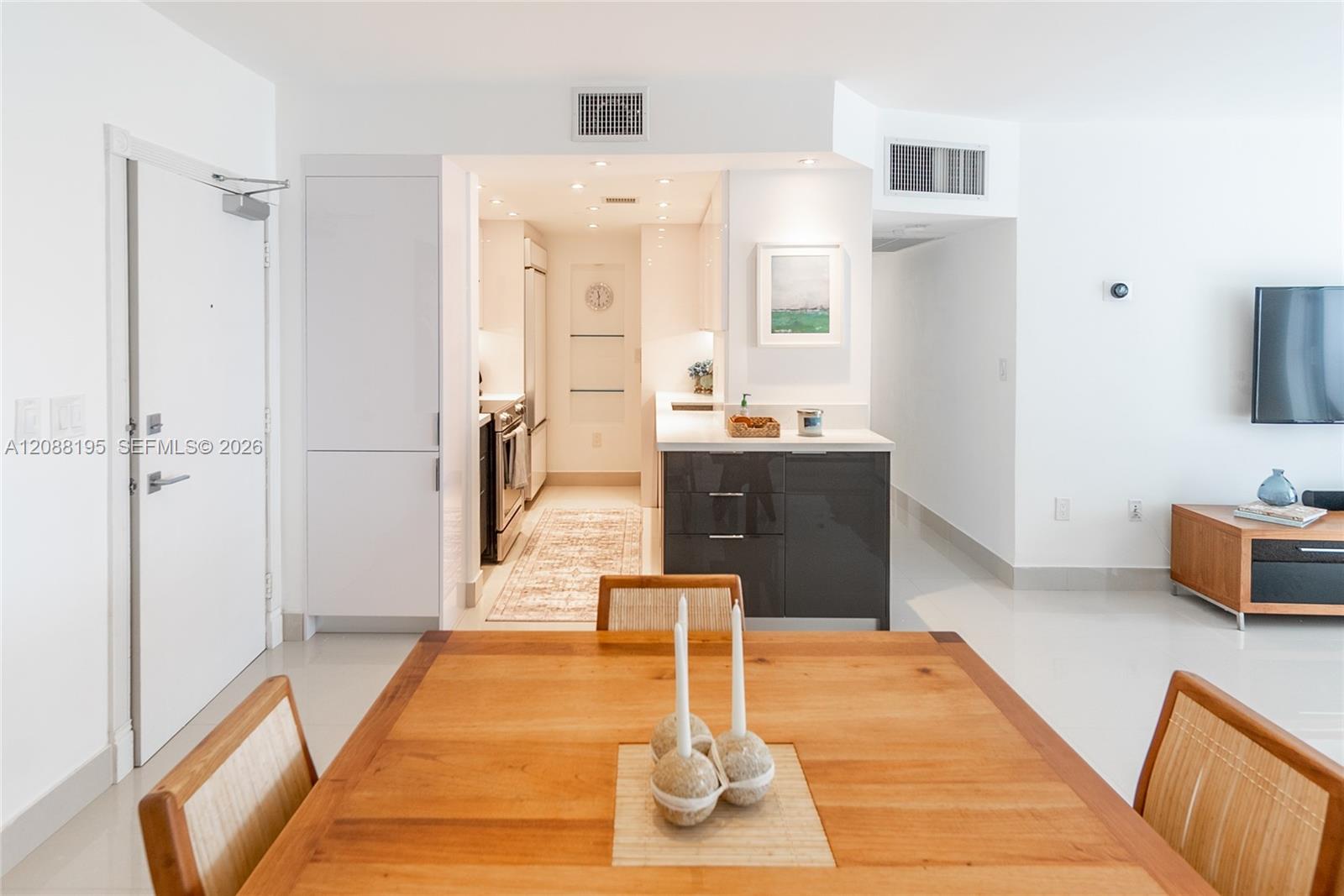 10275 Collins Ave # 720