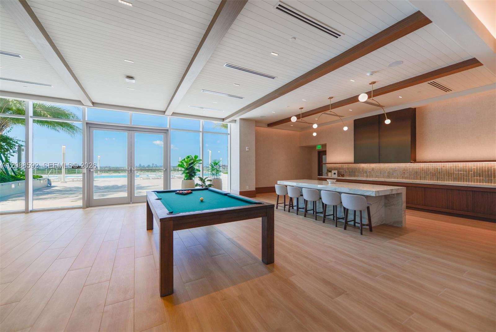 2411 Laguna Cir. # 807