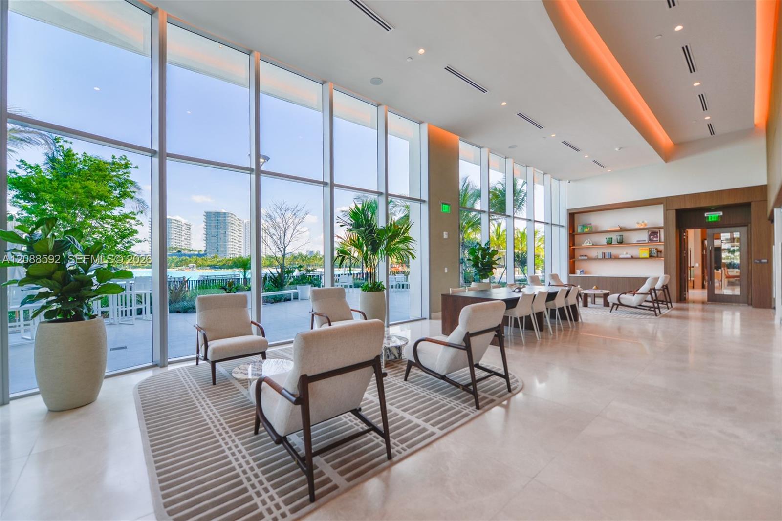 2411 Laguna Cir. # 807
