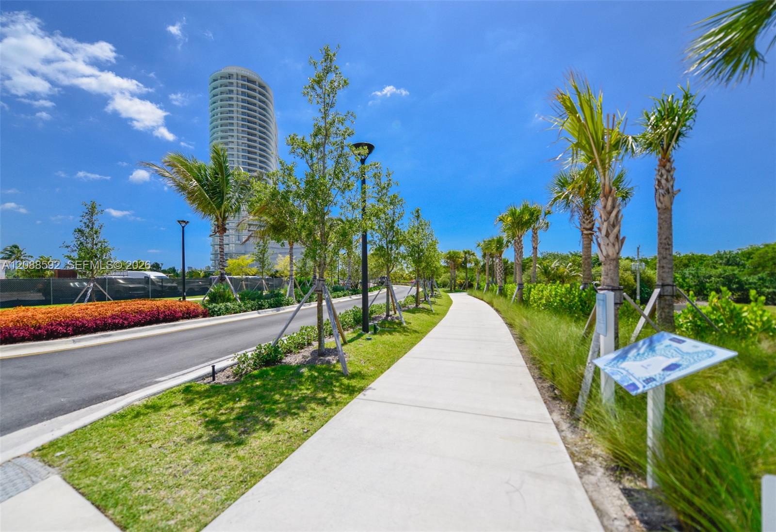 2411 Laguna Cir. # 807