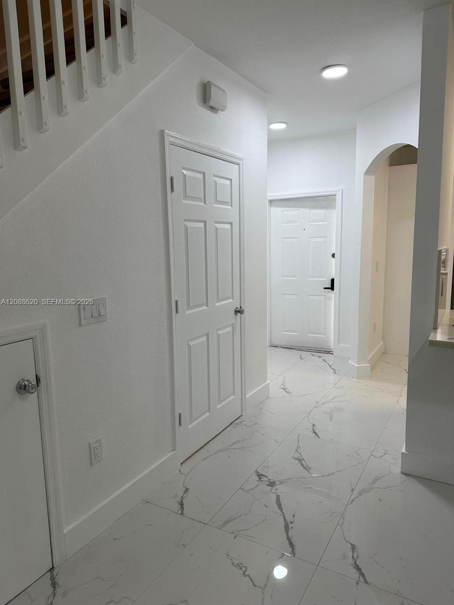 5937 Riverside Ave Unit: .