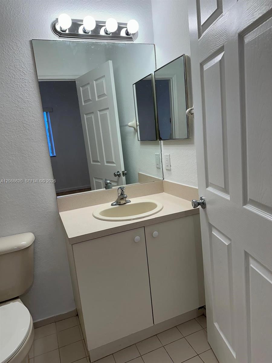 5937 Riverside Ave Unit: .