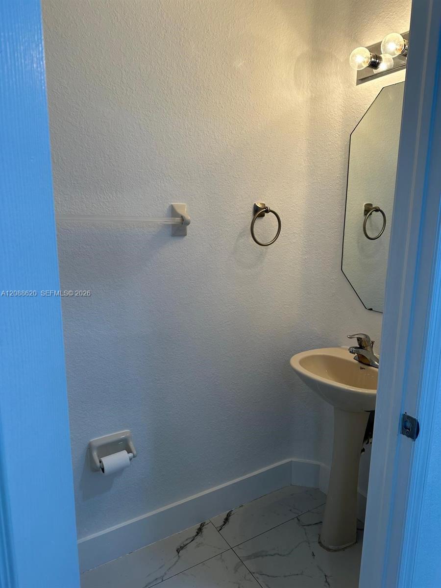 5937 Riverside Ave Unit: .