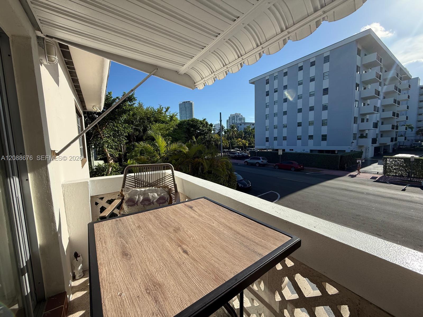 1021 Michigan Ave # 7