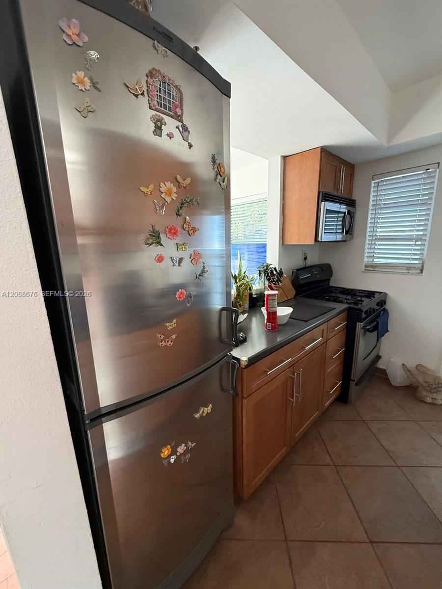 1021 Michigan Ave # 7