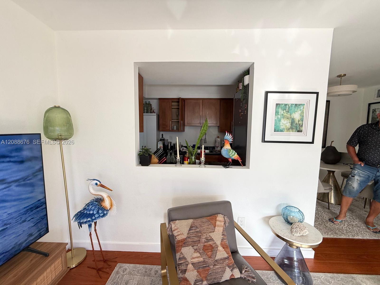 1021 Michigan Ave # 7