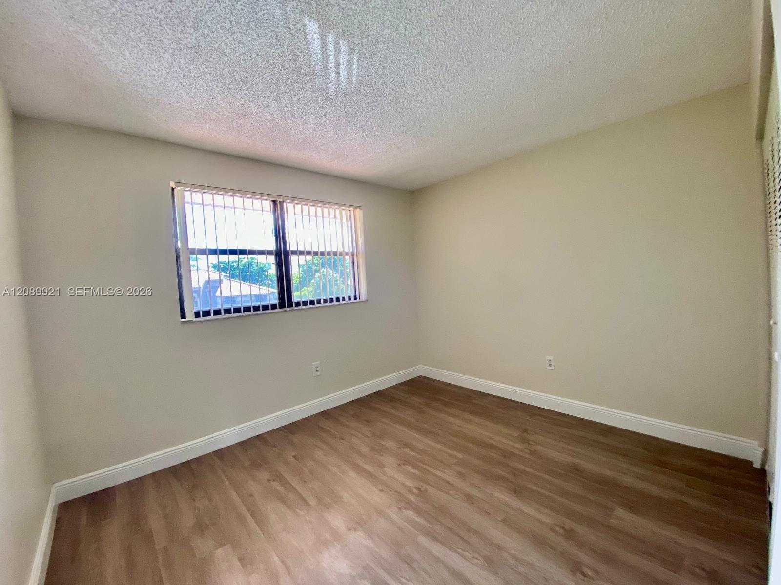 9897 Nob Hill Ln # 9897