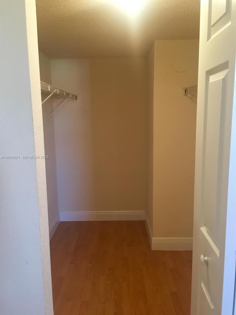 9897 Nob Hill Ln # 9897