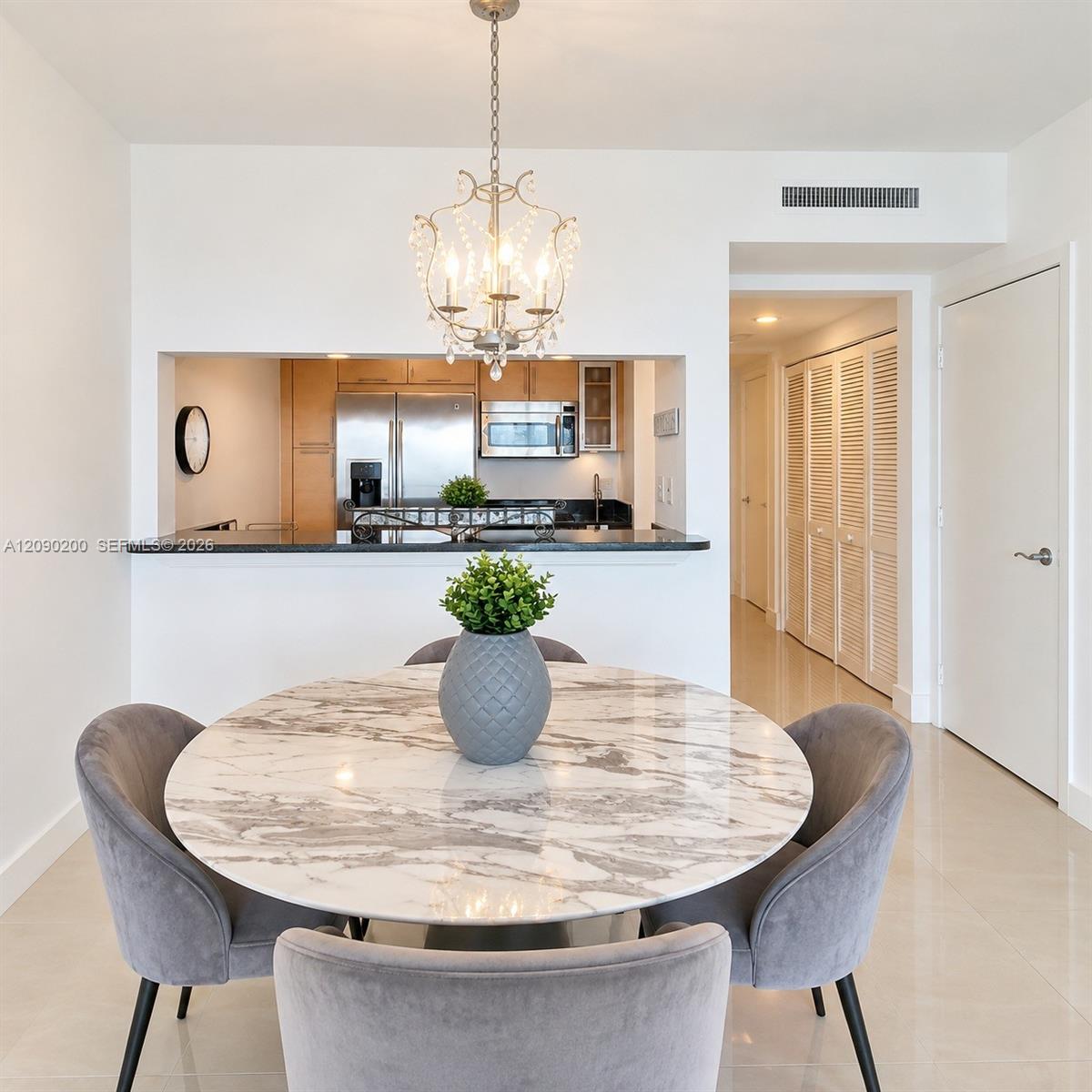 31 SE 5 ST # 1203