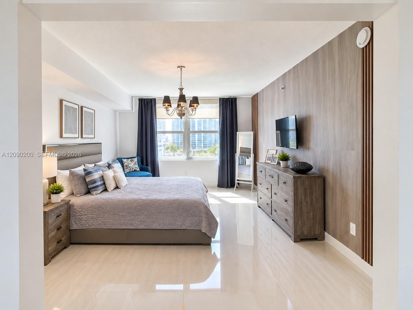 31 SE 5 ST # 1203