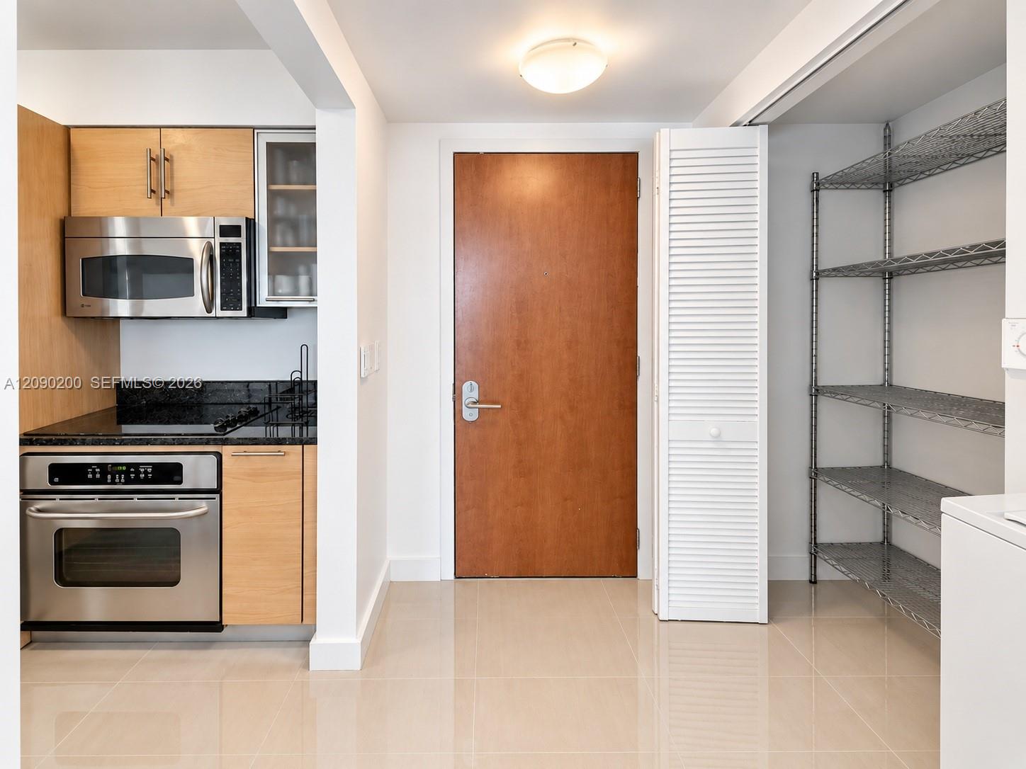 31 SE 5 ST # 1203