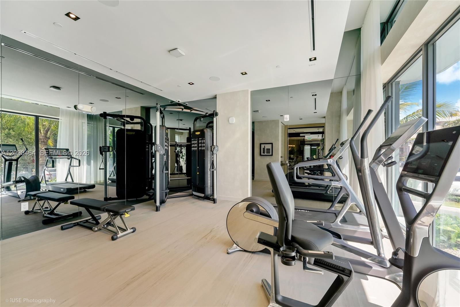 9901 W Bay Harbor Dr # 303