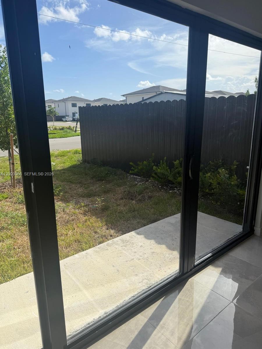1305 NW 4th Ter