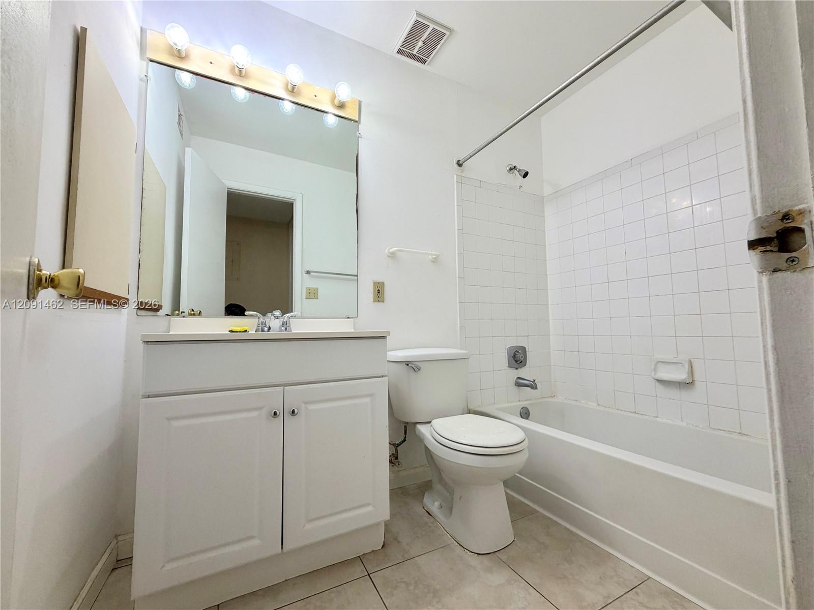 1285 SW 46th Ave # 2711