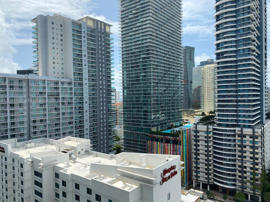 79 SW 12th St Unit: 2403-S
