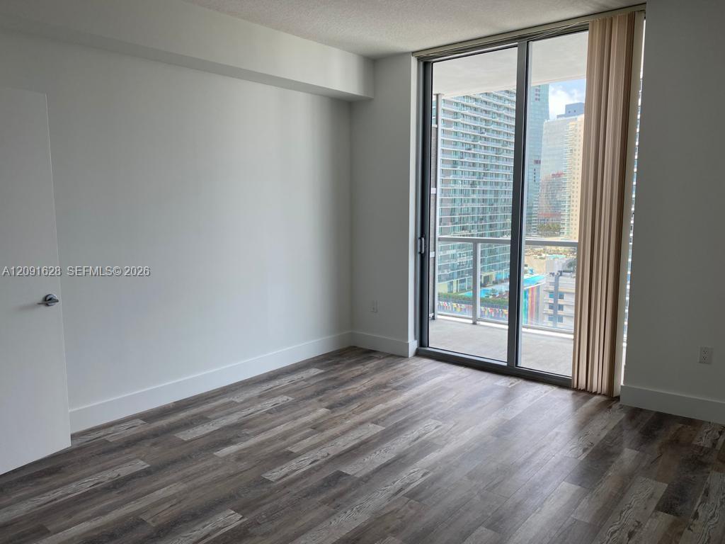 79 SW 12th St Unit: 2403-S
