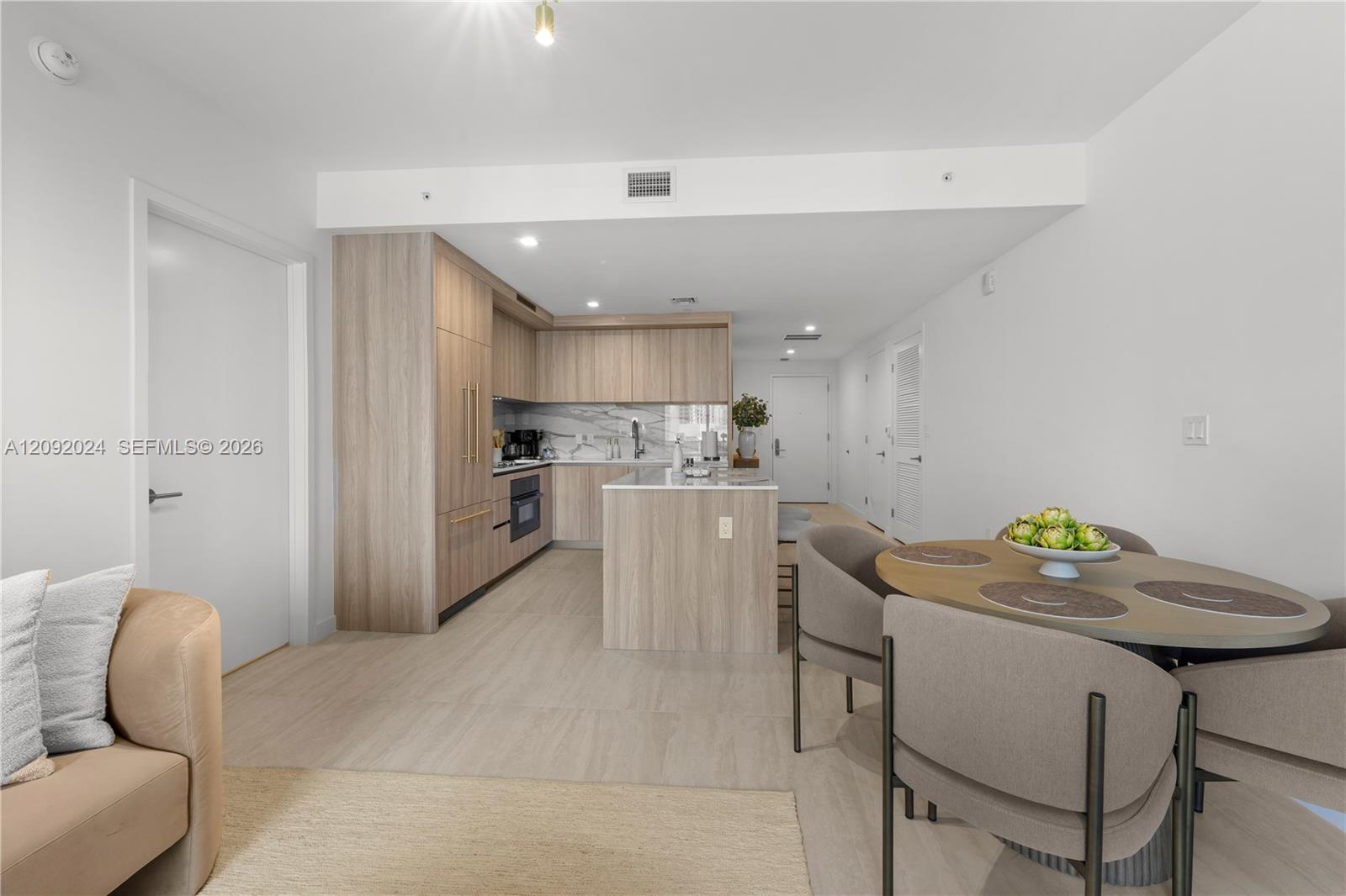 77 SE 5th St # 2502
